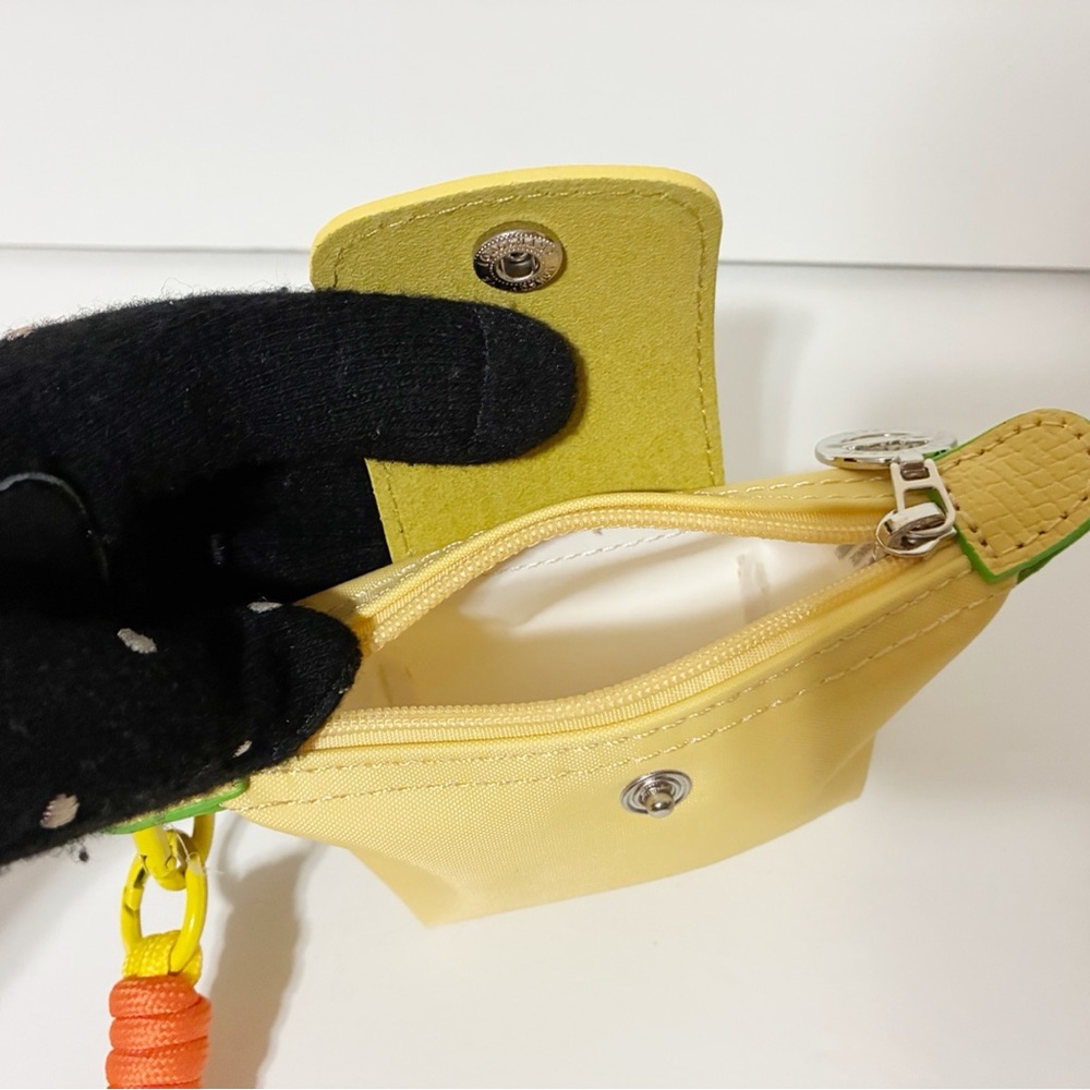 🌸New Longchamp Yellow Nylon Wristlet Coin Purse - Picture 4 of 5